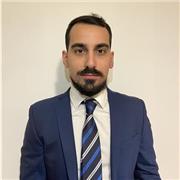 Praticante avvocato offre lezioni di diritto a giovani studenti